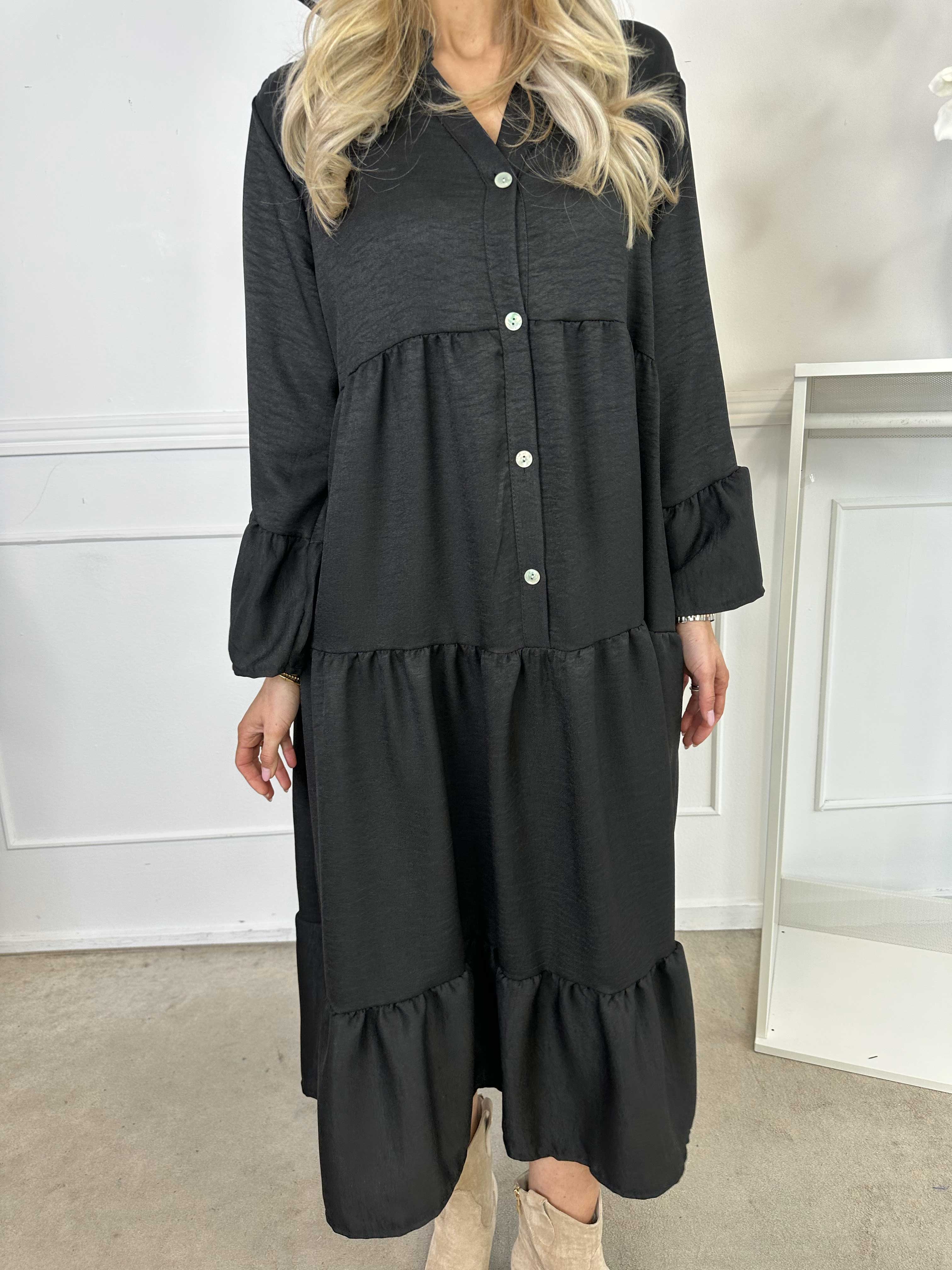 Arjana - Sød kjole med lag på lag look og knapper